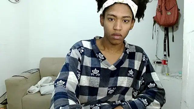 angelamarie1 online show from 11/26/25, 08:48