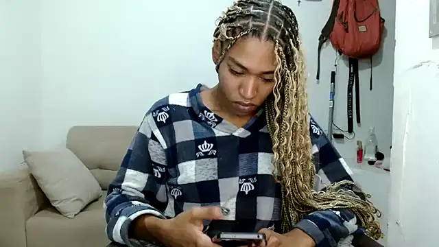 Snapshot of angelamarie1 chatting on 12/03/25, 10:35 angelamarie1 online show from 12/03/25, 10:35