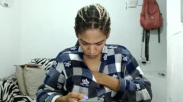 Snapshot of angelamarie1 chatting on 01/05/26, 06:22 angelamarie1 online show from 01/05/26, 06:22