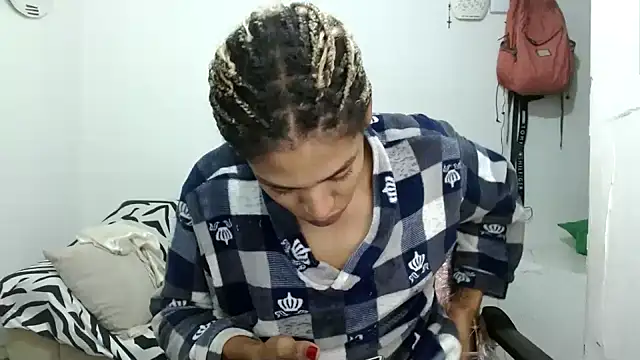 Snapshot of angelamarie1 chatting on 01/15/26, 10:20 angelamarie1 online show from 01/15/26, 10:20