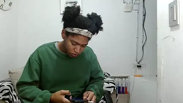 Snapshot of angelamarie1 chatting on 02/04/26, 10:32 angelamarie1 online show from 02/04/26, 10:32