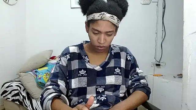 Snapshot of angelamarie1 chatting on 02/09/26, 12:03 angelamarie1 online show from 02/09/26, 12:03