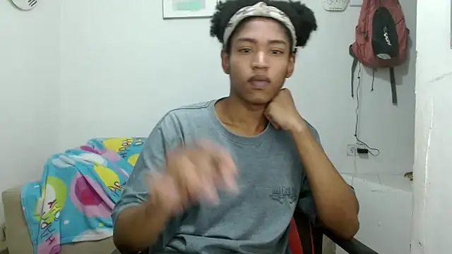 Snapshot of angelamarie1 chatting on 02/19/26, 07:21 angelamarie1 online show from 02/19/26, 07:21