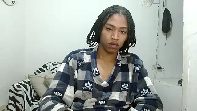 angelamarie1 online show from 04/23/26, 12:29