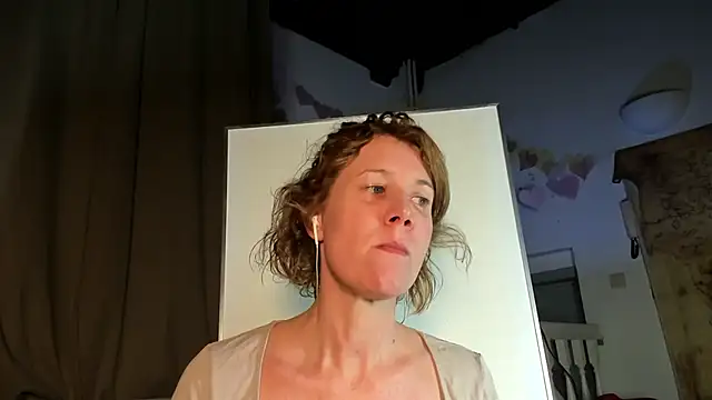 Lola Belgium online show from 03/08/25, 06:26