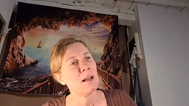 Snapshot of Lola_Belgium chatting on 05/25/26, 06:30 Lola Belgium online show from 05/25/26, 06:30