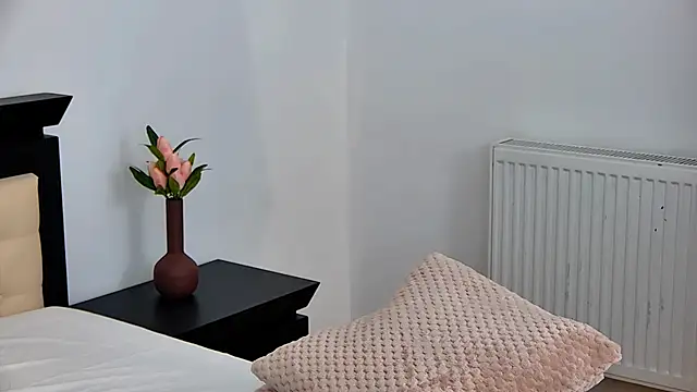 Sierra Halle online show from 03/10/25, 11:16