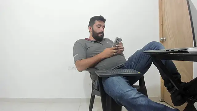 isearchcompany online show from 11/20/25, 02:34