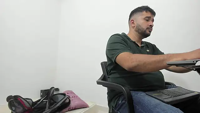 isearchcompany online show from 12/15/25, 09:13