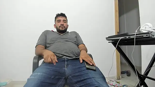 Snapshot of isearchcompany chatting on 12/22/25, 05:37 isearchcompany online show from 12/22/25, 05:37