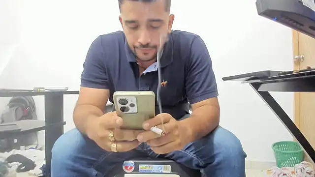 Snapshot of isearchcompany chatting on 01/06/26, 11:18 isearchcompany online show from 01/06/26, 11:18