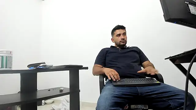 Snapshot of isearchcompany chatting on 01/09/26, 05:10 isearchcompany online show from 01/09/26, 05:10