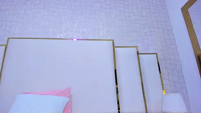 Snapshot of paola_rodriguez chatting on 09/28/25, 11:04 paola rodriguez online show from 09/28/25, 11:04
