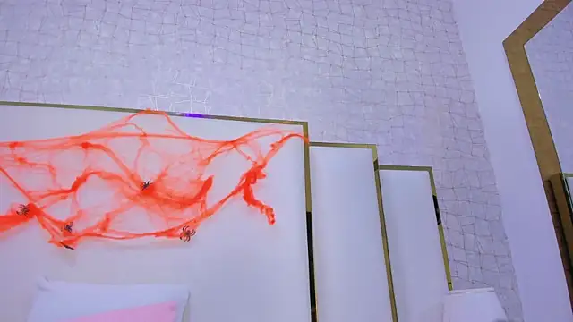 paola rodriguez online show from 10/25/25, 10:34