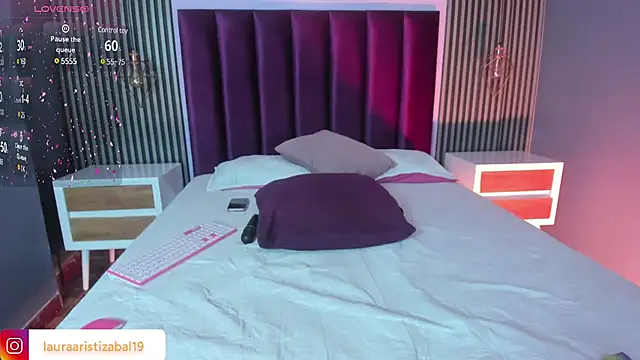 LauraAristizabal online show from 01/30/25, 04:24