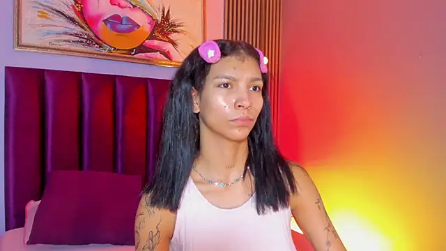 LauraAristizabal online show from 11/27/25, 12:51