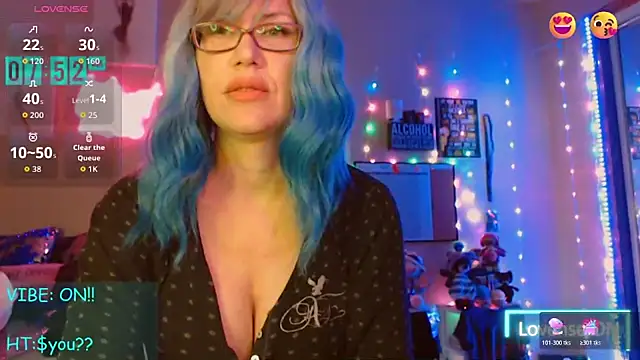 EmmaIsHere online show from 11/11/25, 02:50