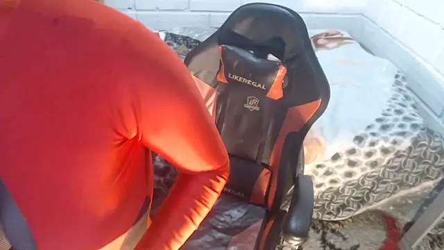 sexyjustin202 online show from 10/01/25, 10:38