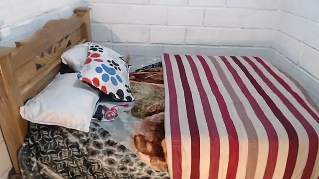 sexyjustin202 online show from 12/21/25, 10:28