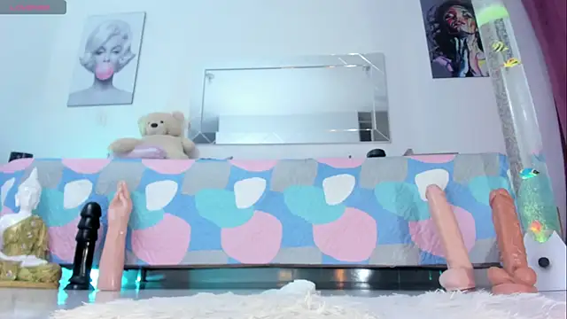 miaa-lee online show from 01/03/25, 04:55