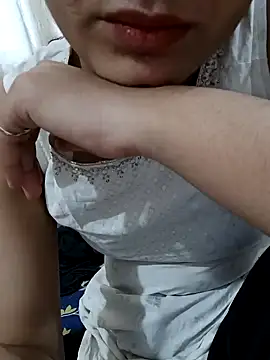 Snapshot of CuteSarikaLIVE chatting on 02/05/25, 04:27 CuteSarikaLIVE online show from 02/05/25, 04:27