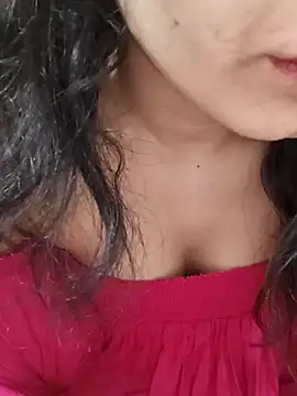 Snapshot of CuteSarikaLIVE chatting on 03/04/25, 04:17 CuteSarikaLIVE online show from 03/04/25, 04:17