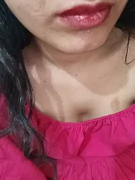 Snapshot of CuteSarikaLIVE chatting on 03/19/25, 07:18 CuteSarikaLIVE online show from 03/19/25, 07:18