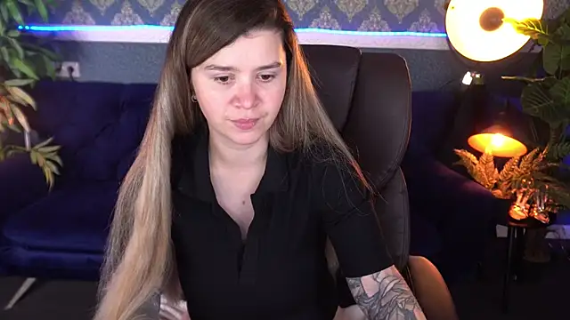 AmellyMilly online show from 11/19/25, 07:47