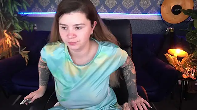 AmellyMilly online show from 11/24/25, 07:57