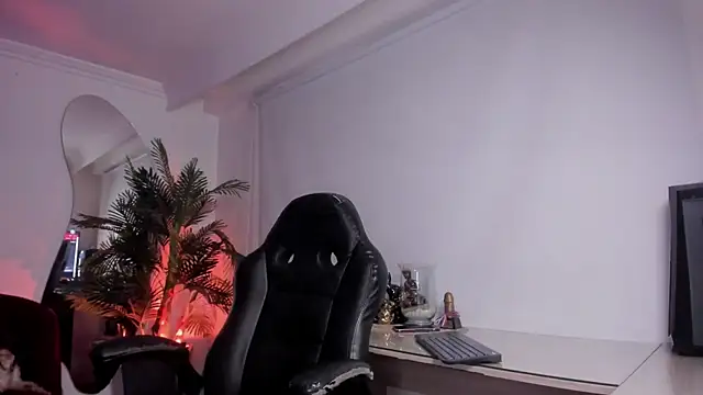 Meghan320 online show from 01/14/26, 11:38