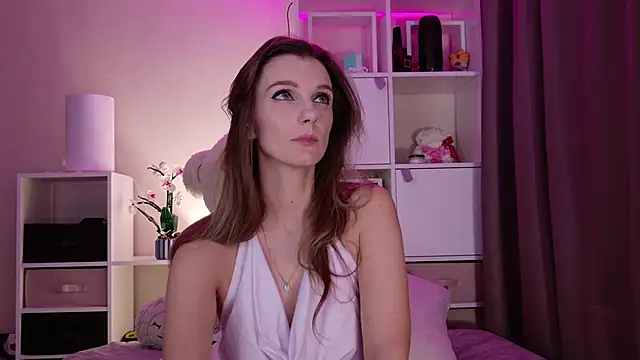 Karamelsw  online show from 03/18/26, 12:36