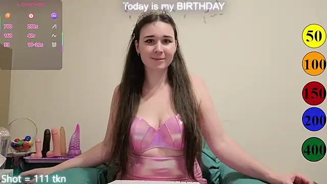 MaryHillx online show from 09/27/25, 08:47