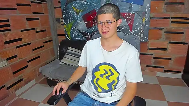 patrik 027 online show from 02/17/25, 02:15