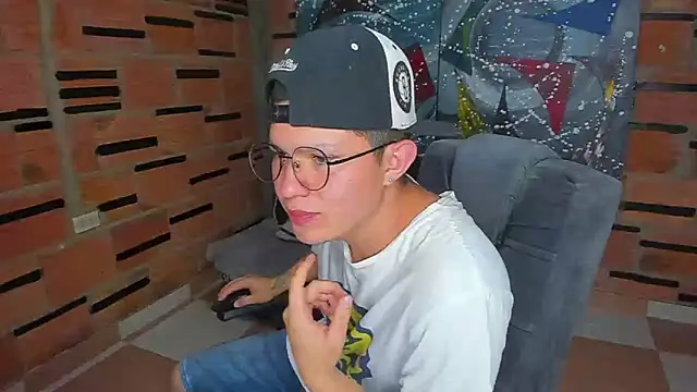 patrik 027 online show from 02/17/25, 05:21