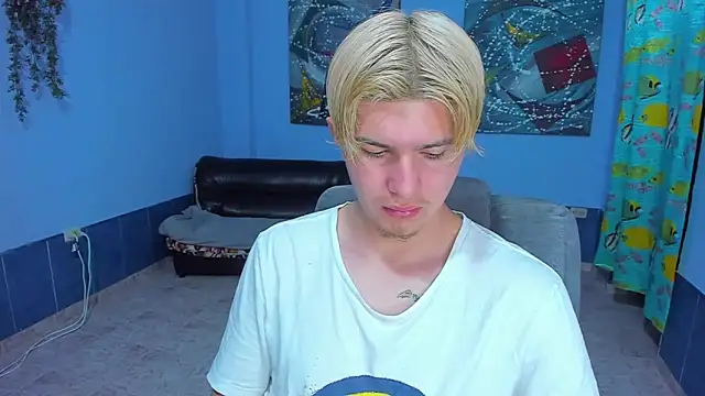 patrik 027 online show from 10/17/25, 05:26