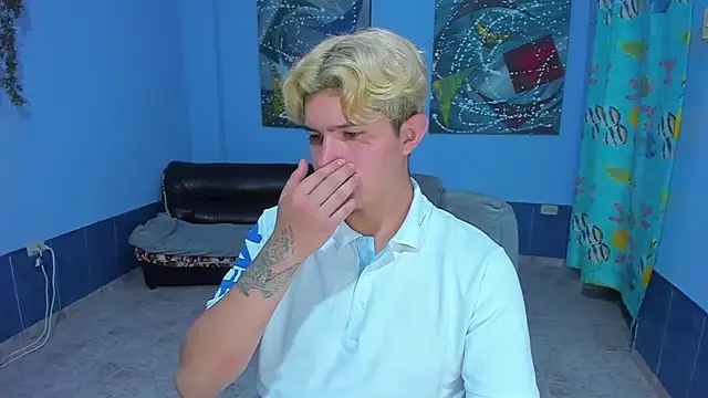 patrik 027 online show from 10/23/25, 04:28