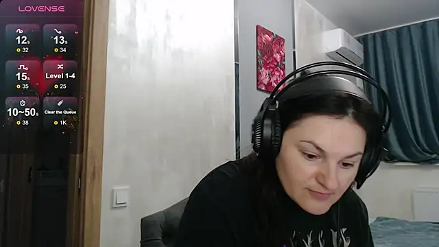 Stacy Davice online show from 10/17/25, 03:53