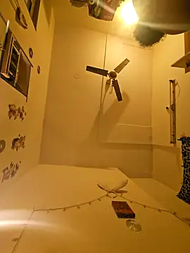 Snapshot of Mallupaiyanaachu chatting on 02/11/26, 05:40 Mallupaiyanaachu online show from 02/11/26, 05:40