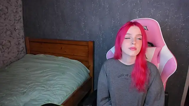 DavidAndSophie online show from 12/15/24, 12:49