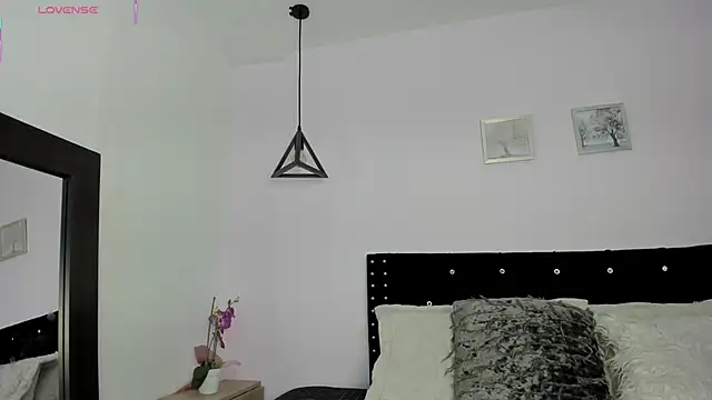 CeliWoods online show from 11/24/25, 11:21