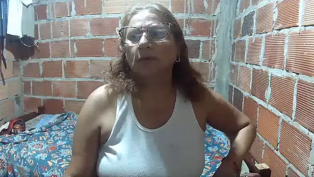 charrysexy1 online show from 09/22/25, 11:23