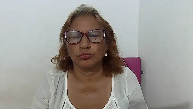 charrysexy1 online show from 04/16/26, 12:39