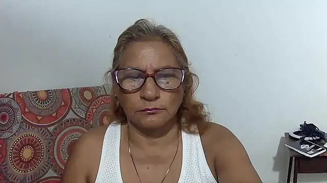 charrysexy1 online show from 04/23/26, 11:09