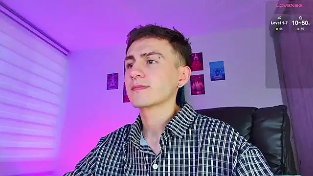 Snapshot of dimitri-bilak chatting on 06/11/26, 11:03 dimitri-bilak online show from 06/11/26, 11:03