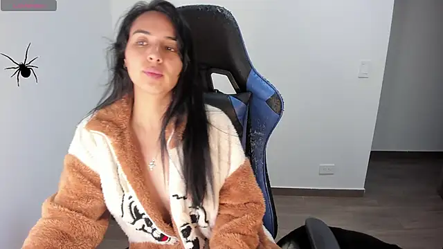 Miss Nicole online show from 10/24/25, 01:57