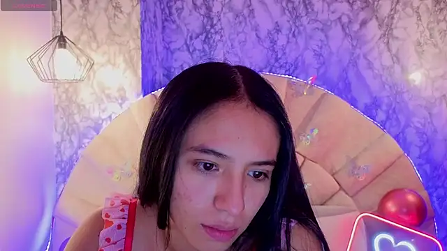 Snapshot of _emma_miller_ chatting on 05/28/26, 11:18 emma miller online show from 05/28/26, 11:18