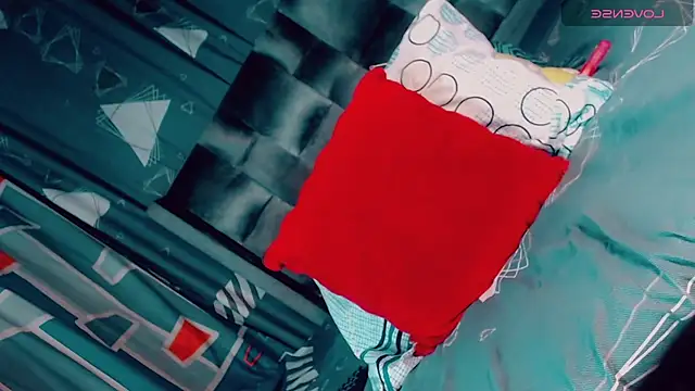 CharlotteBigCock online show from 04/23/26, 02:19