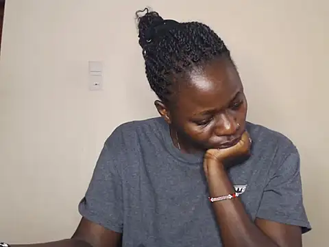 queenofqueens96 online show from 02/27/26, 04:34