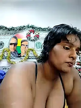 Snapshot of NWC4LYF chatting on 12/22/24, 01:44 NWC4LYF online show from 12/22/24, 01:44