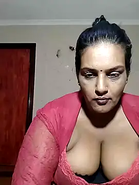 Snapshot of NWC4LYF chatting on 05/17/26, 11:01 NWC4LYF online show from 05/17/26, 11:01